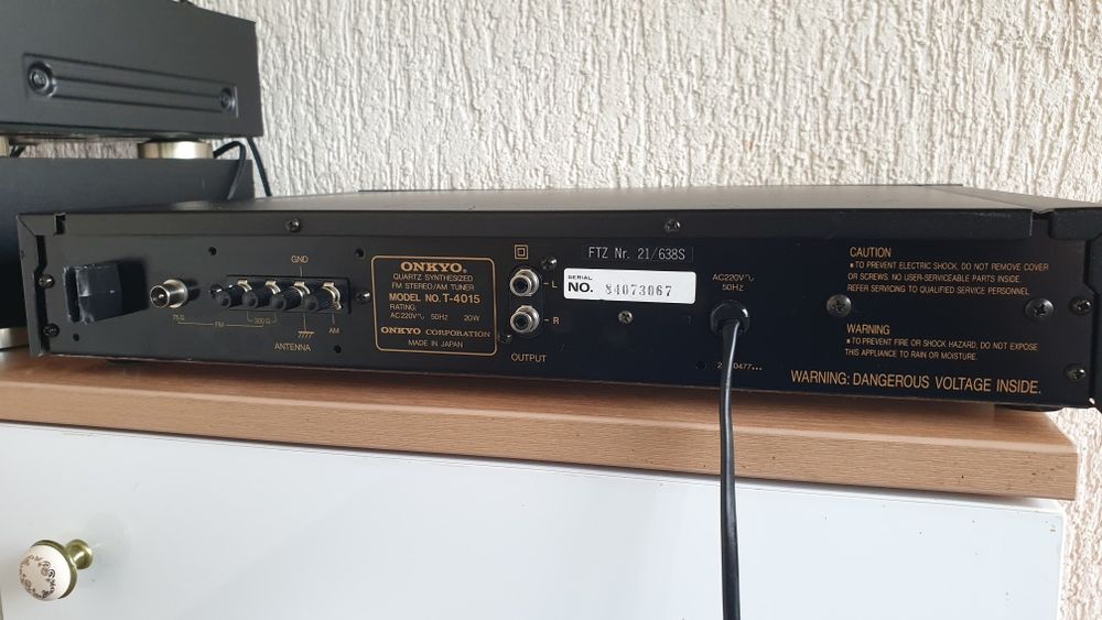 Tuner Onkyo Integra T-4015