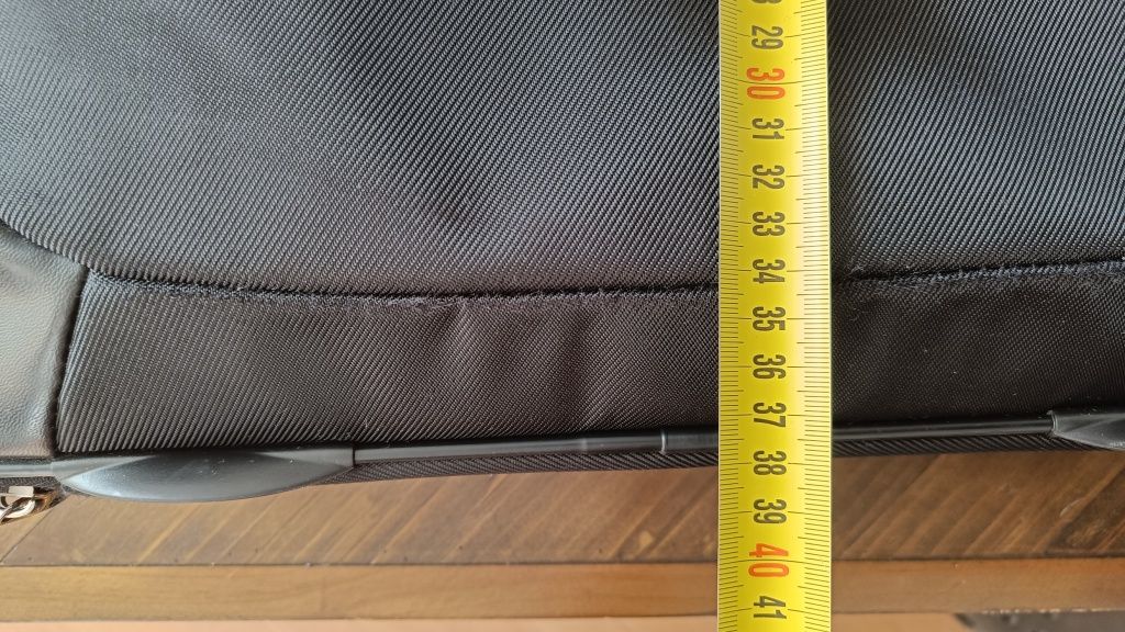 Луксозна бизнес чанта Samsonite за лаптоп 15''
Отлично със