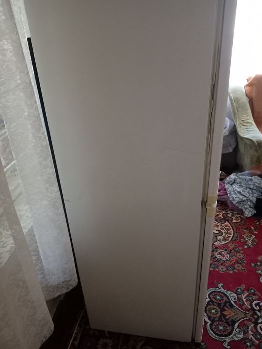 Vând frigider functional