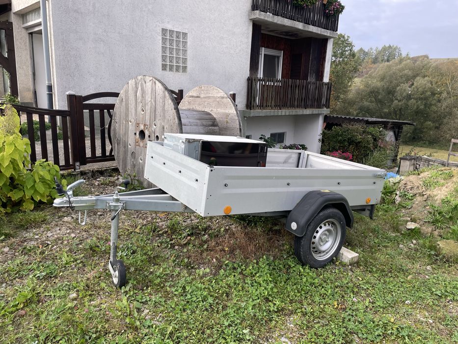 Vand remorca auto