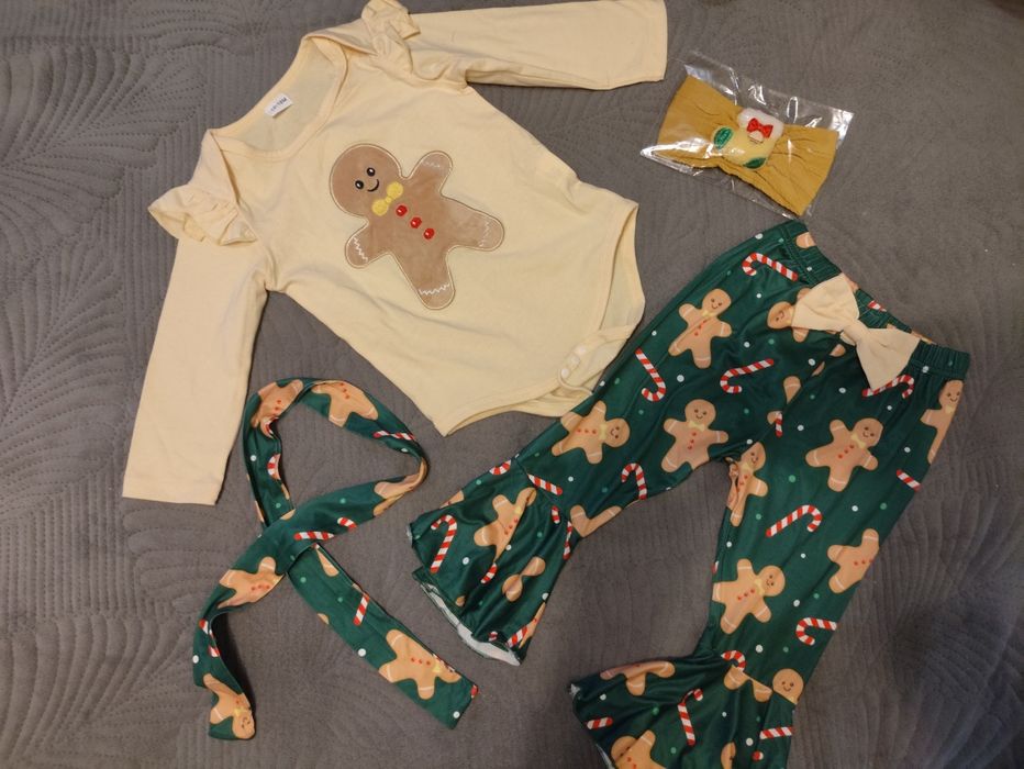 Продам новогодние костюмы платья детские