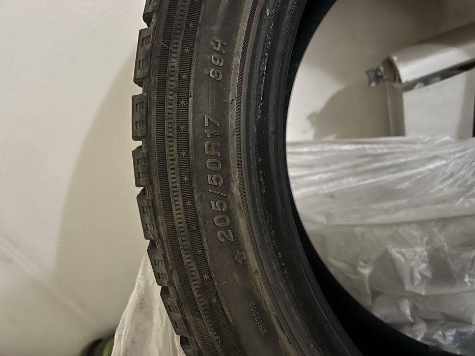 Шины зимние два комплекта