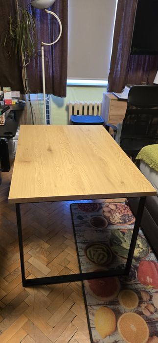 Трапезна маса за хранене