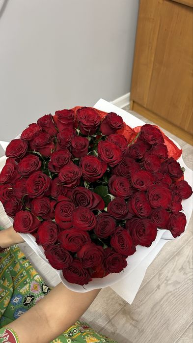 Цветы 51 роза жақсы состояниеде