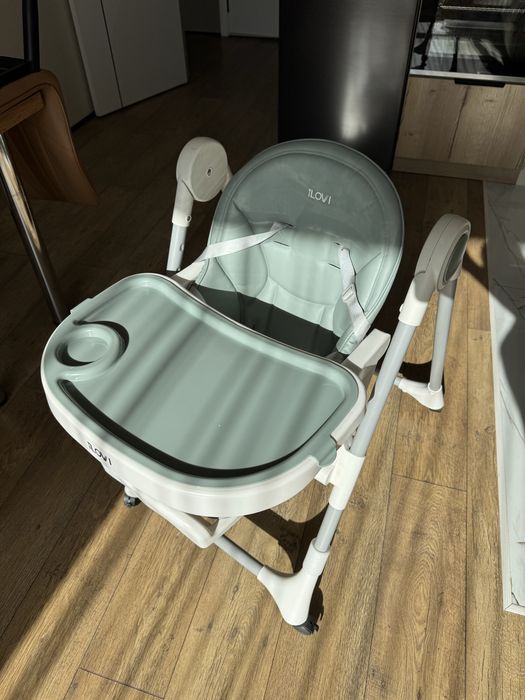 Продается столик для кормления