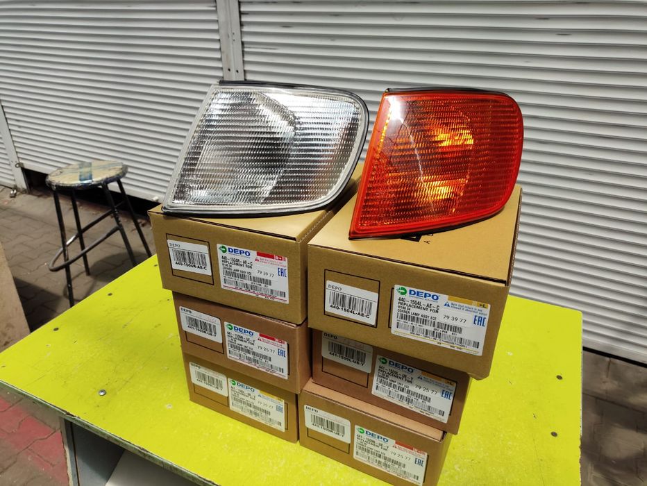 Ауди С4 поворотники тайвань депо