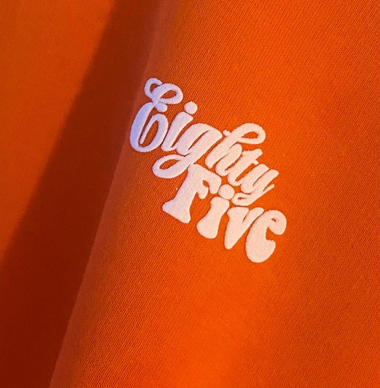 Суичър/Худи оранжево Eighty Five