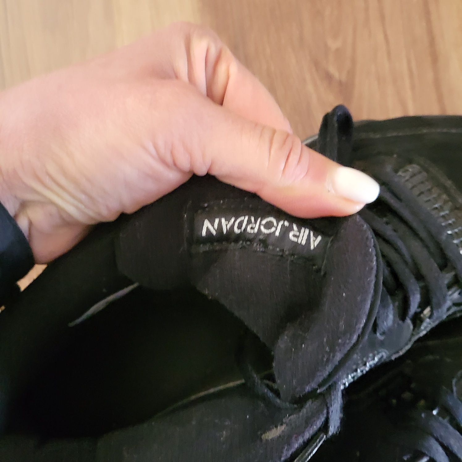 Air Jordan blackcat 4
