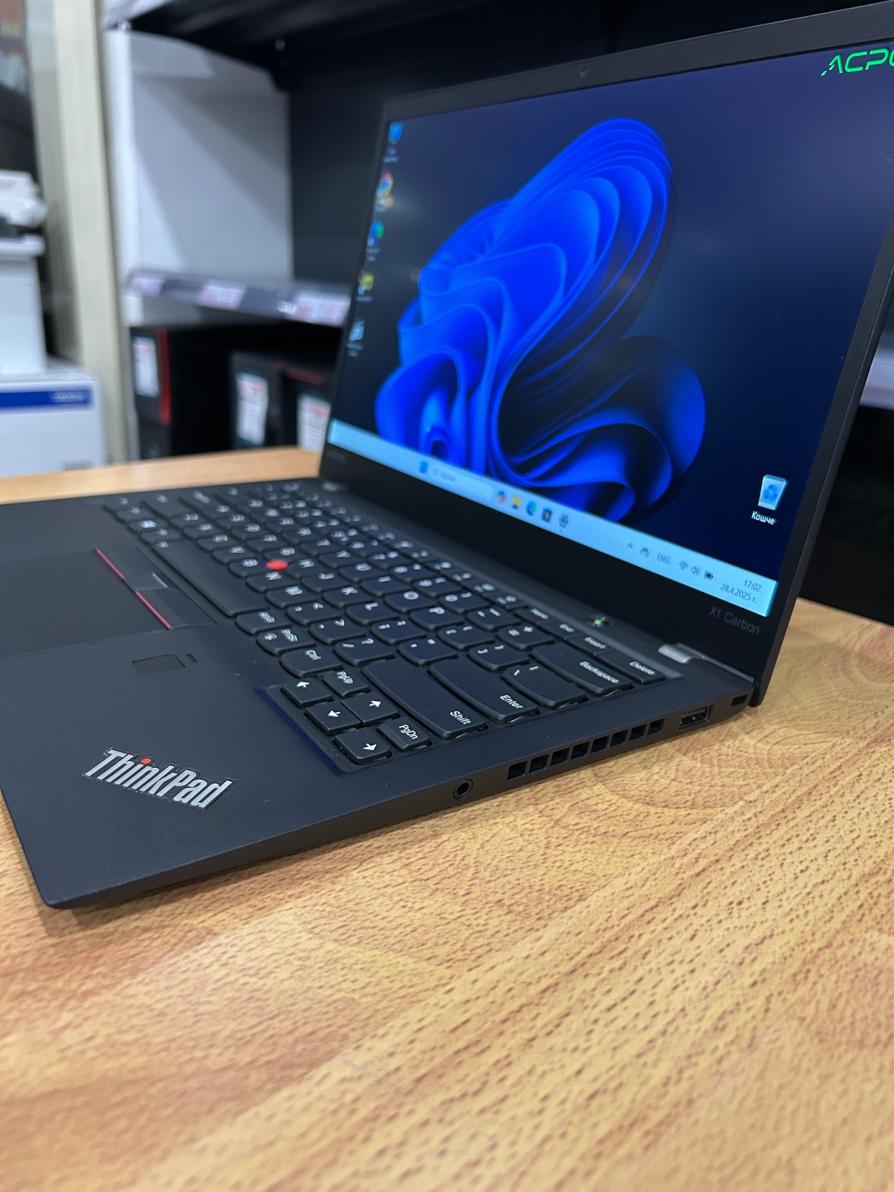 Като нов! Лаптоп Lenovo X1 Carbon i5/8GB RAM/256GB с 3 мес. гаранция!