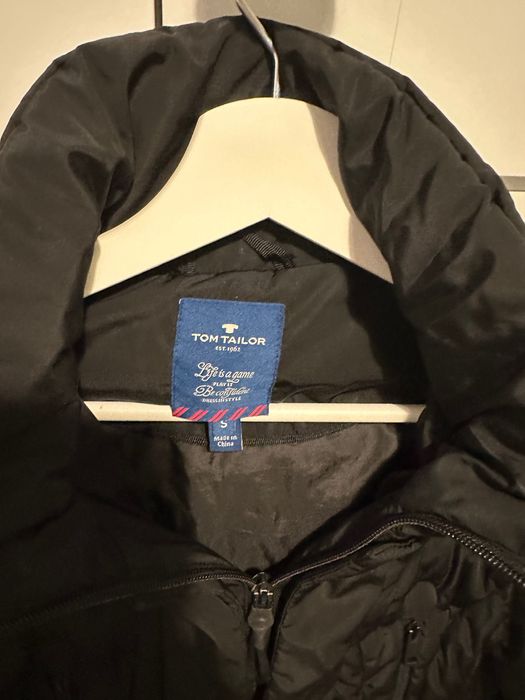 Geaca Tom Tailor, marimea S, neagra, stare impecabila