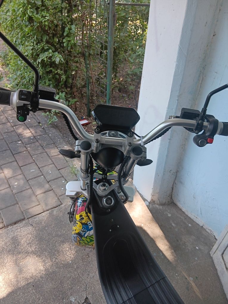 Vand motoscter 2 baterji