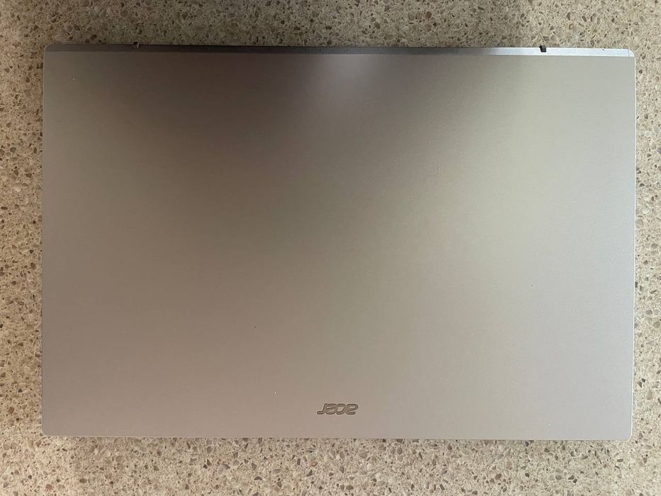 Note book ideal holatda