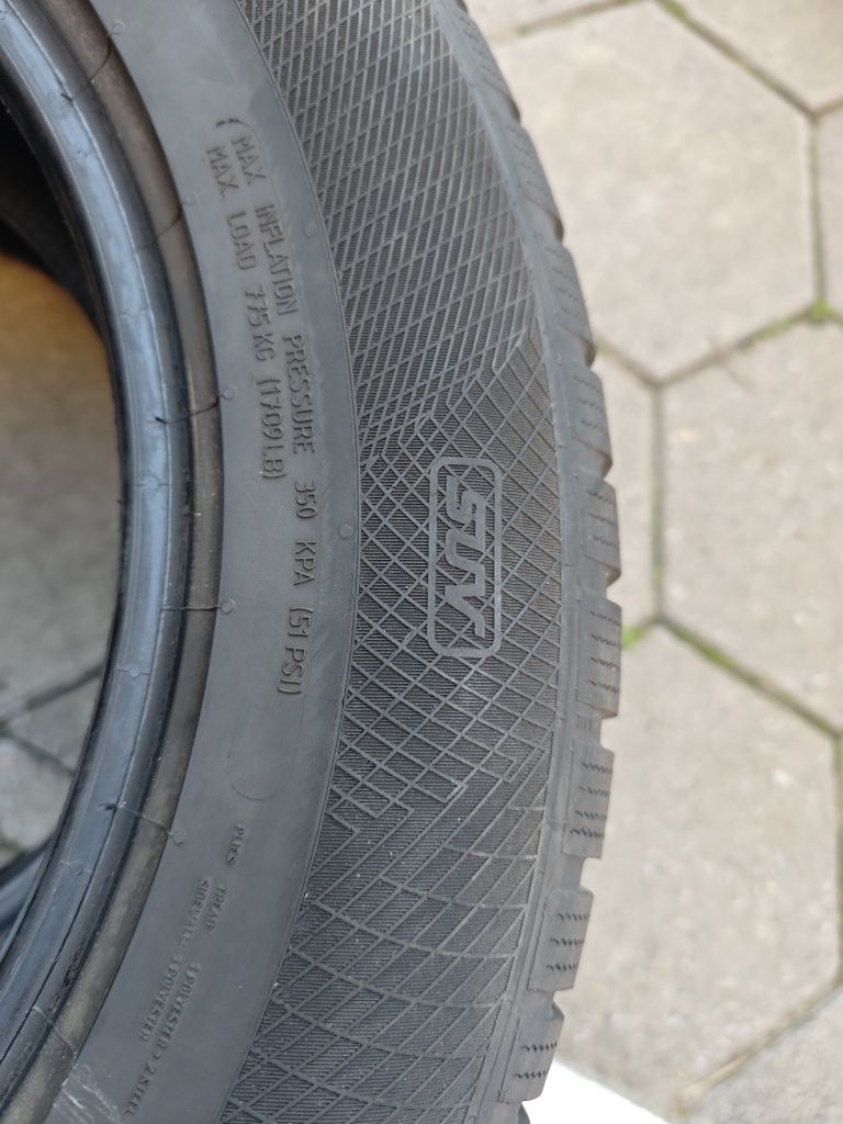 Зимни гуми Continental 215/65/17