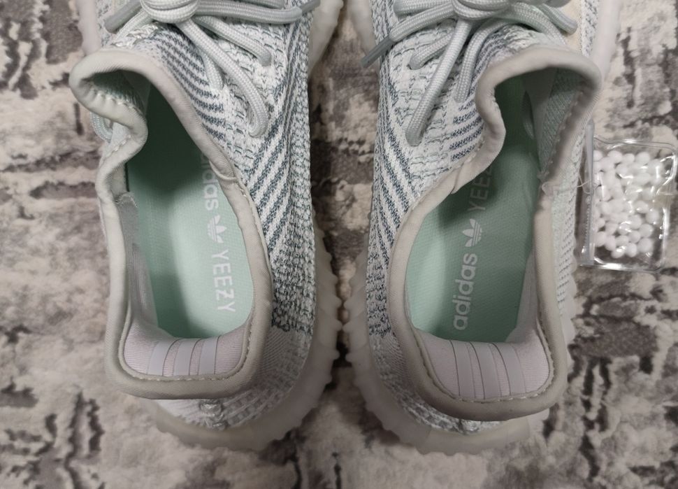 Yeezy Boost 350, Ice Blue, 42 EUR