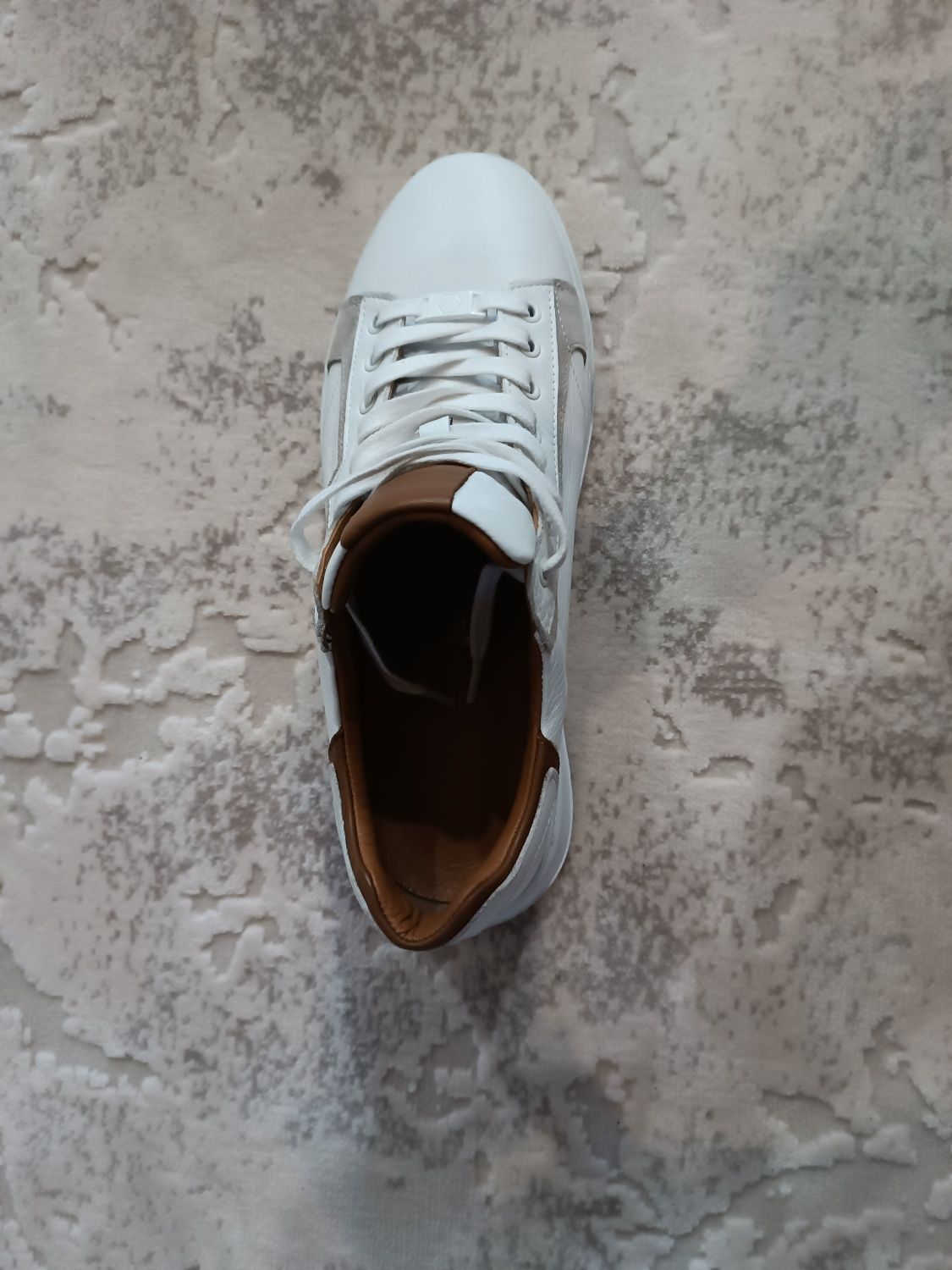 Vând papuci sport  Komcero,mărime 42,bărbați.