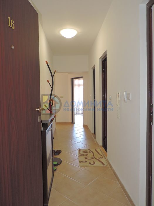 Обзаведен тристаен с паркомясто, гр. Приморско, 50м.от плажа
