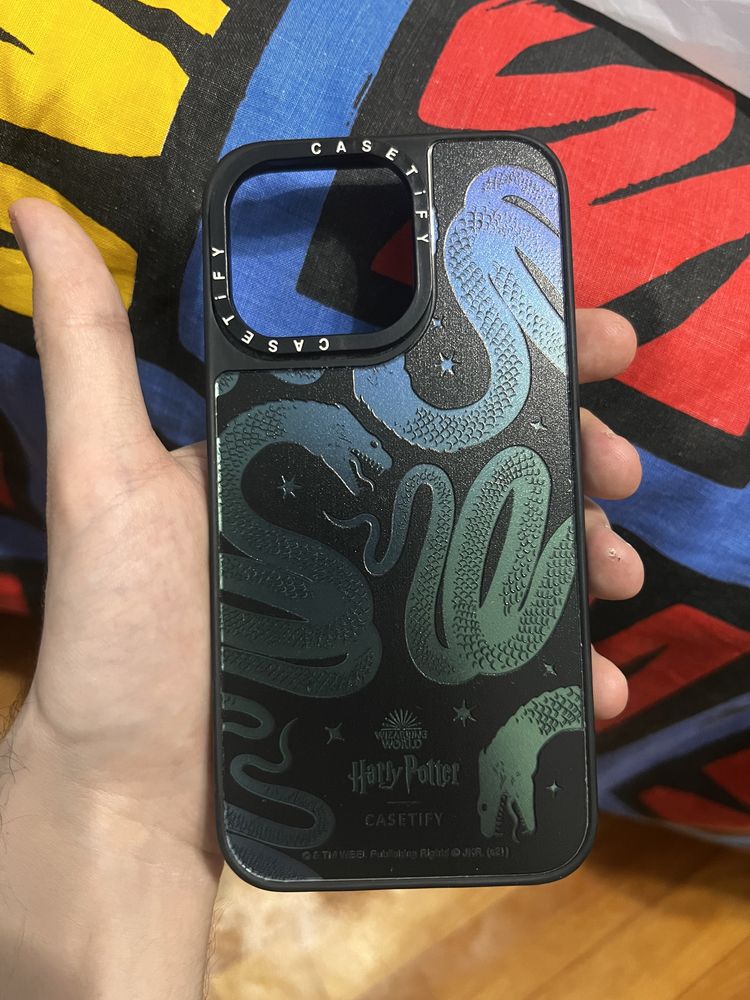 Продам чехол на iPhone 13 Pro Casetify