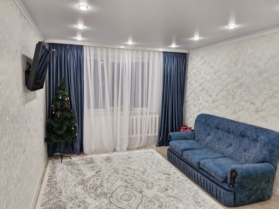 Продажа двушки в 10 мкр 8 дом