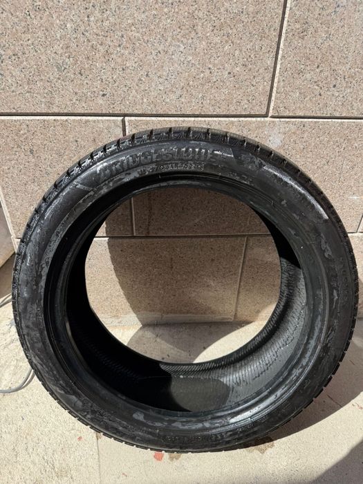 Автошины обували только на месяц стоит в районе каскелена