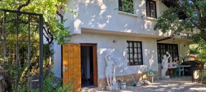Продава се Къща в София, Център - 85 кв.м за 3295 €/кв.м - Снимка #1