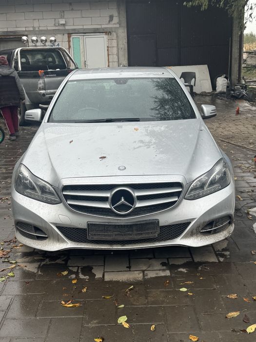 Mercedes E Class W211