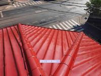 Reparatii acoperisuri - Dulgherie - Montare tigla metalica