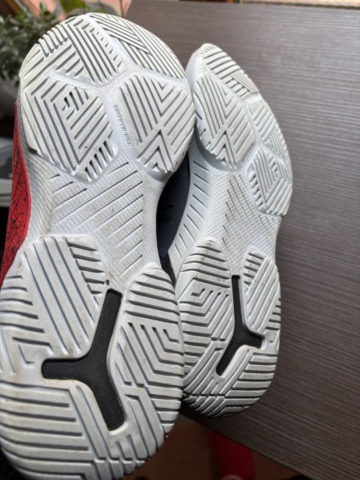 Vand incaltaminte baschet