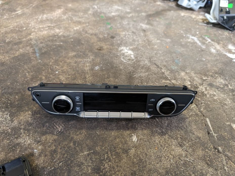 Cliamtronic dublu digital Audi a4 b9 a5 f5 q5 fy q7 4m
