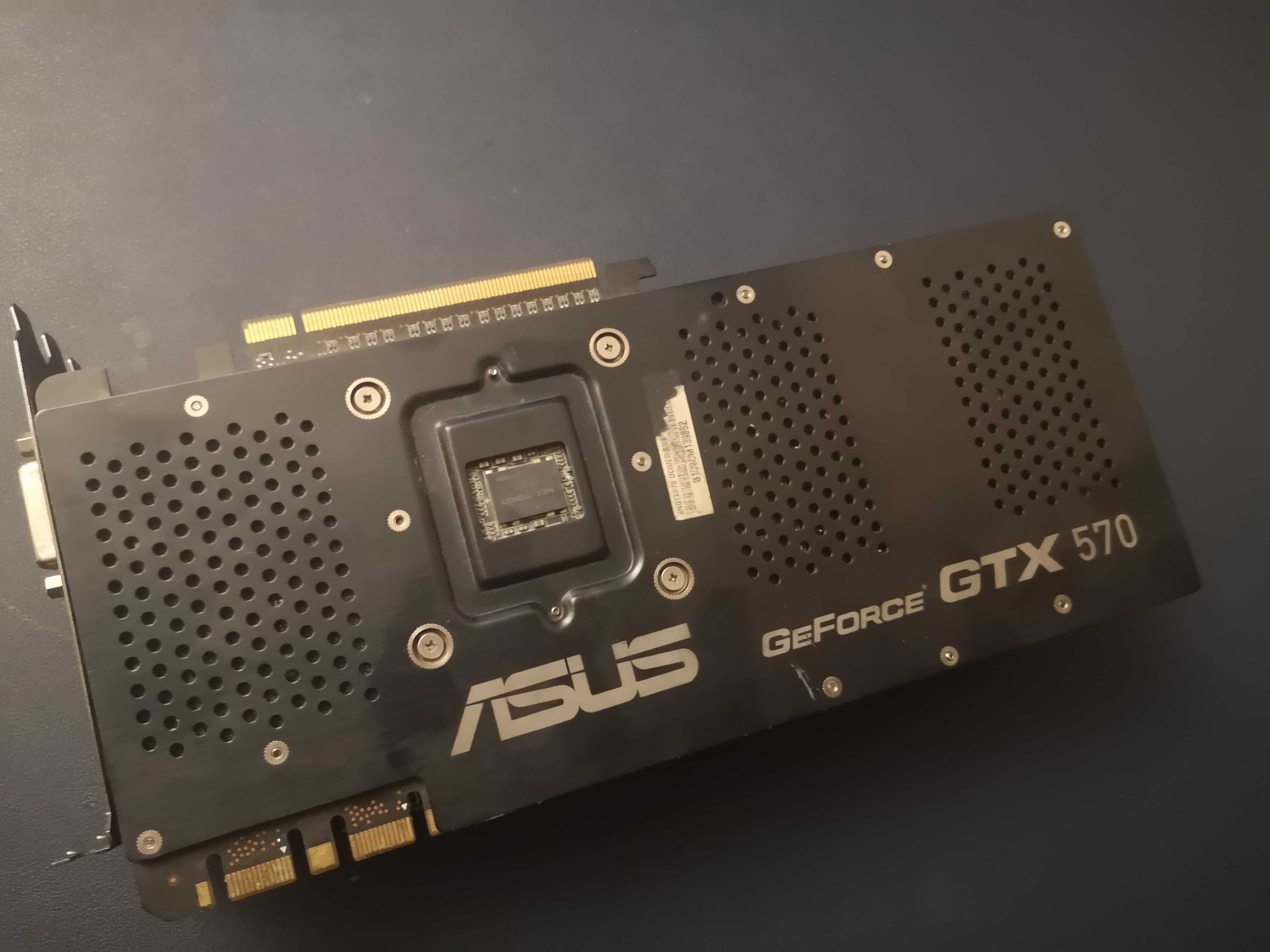 ASUS GeForce GTX 570 742Mhz PCI-E 2.0 1280Mb 3800Mhz 320 bit
