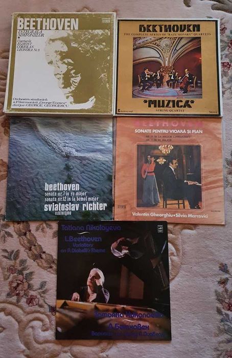 Casete  cu discuri cu muzică clasică
