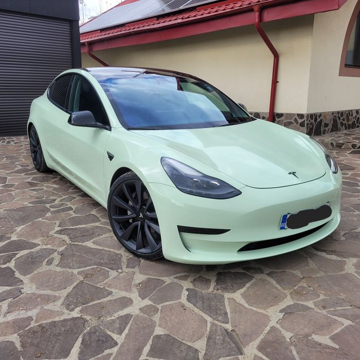 Tesla 3 SR+ facelift, an 2021 pompa caldura 142.000km, arcuri sport,