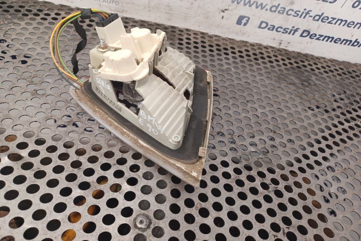 Lampa stop dreapta pe capota portbagaj BMW Seria 3 E90 [2004 - 2010]
