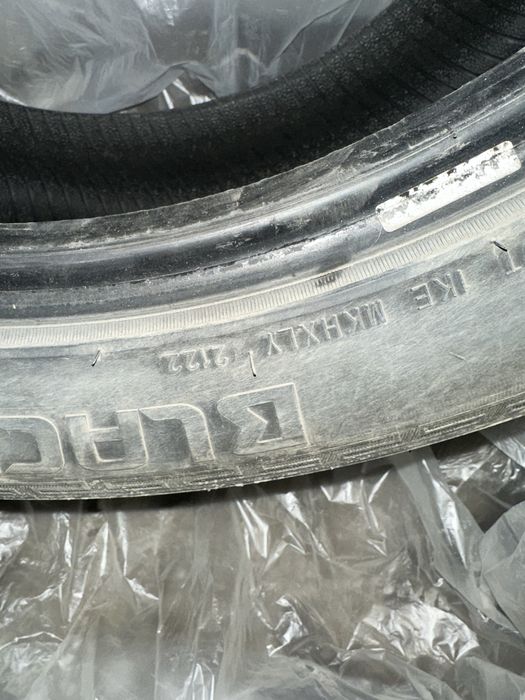 Продам шины зимние шипованные black hawk ice prey 225/55R19