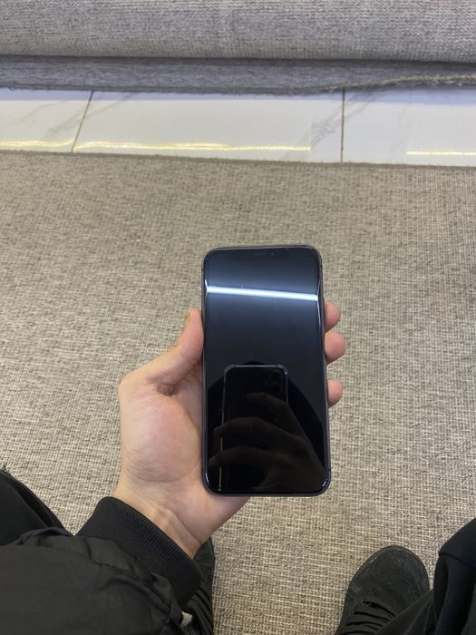 Продам iPhone 11 64gb в идеальном состоянии