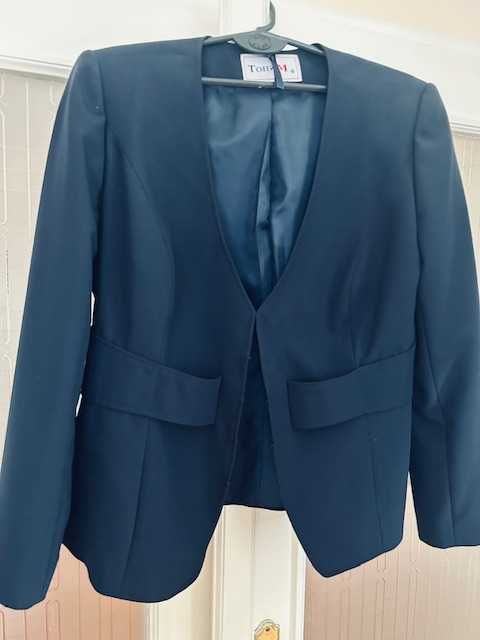 Нов Дамски костюм 52 - Тони М