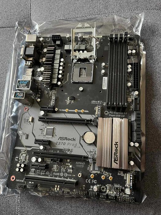 Дънна платка ASRock Z370 Pro4