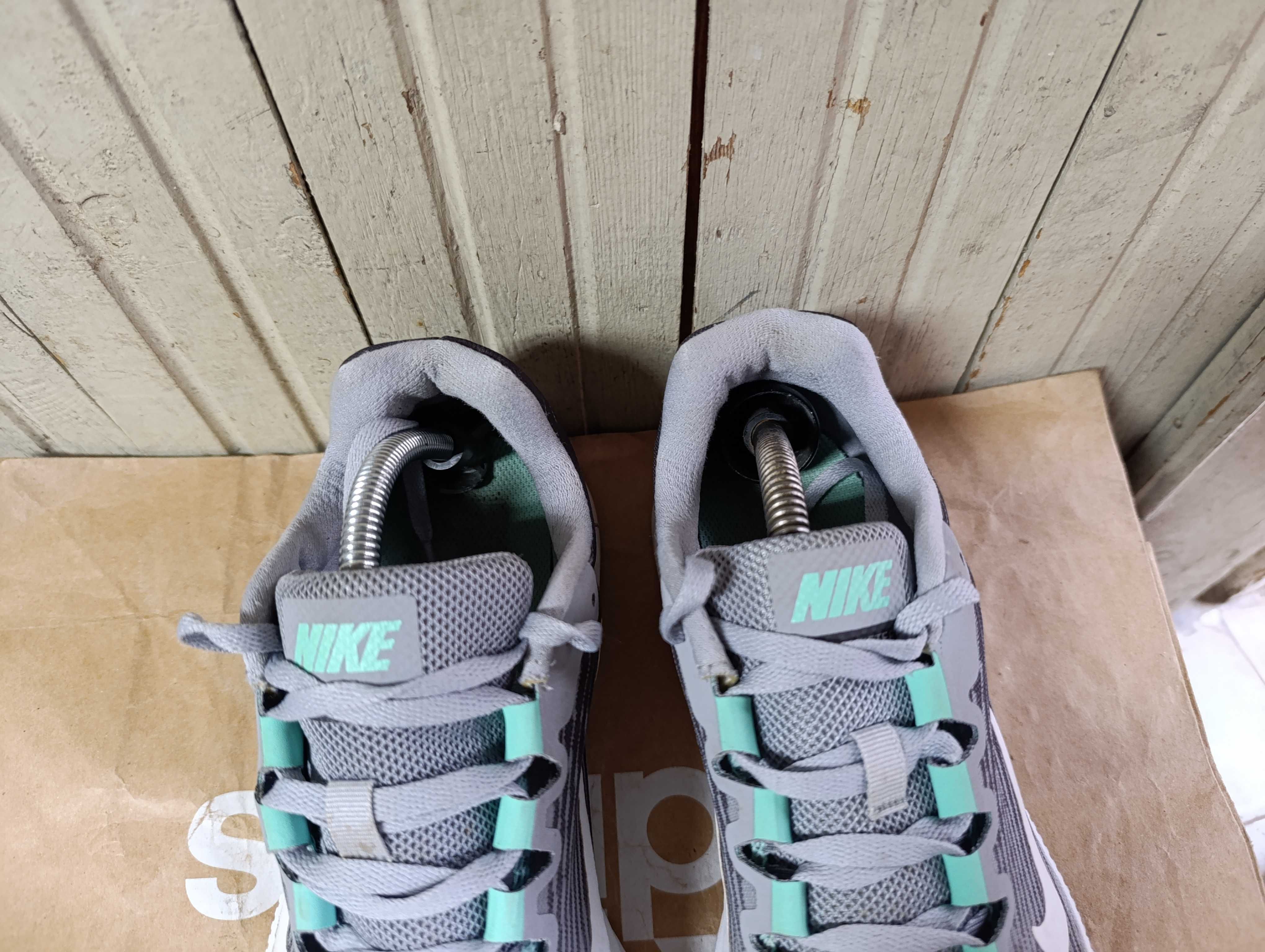 Nike Downshifter 8''оригинални Мъжки Маратонки 45 номер