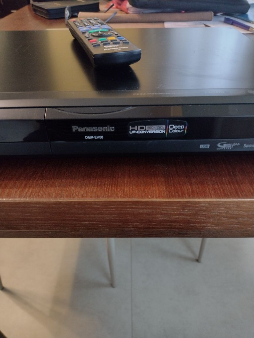 Vând DVD Recorder Panasonic