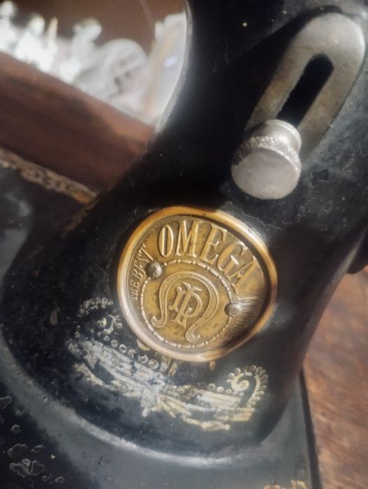 Vând mașini de cusut !!!