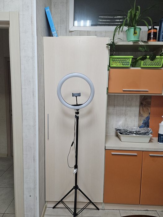 Кольцевая лампа 26см штатив