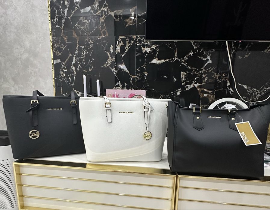 Продам сумочку Michael Kors