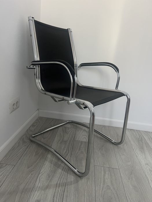 Scaun tip conferinta / vizitator