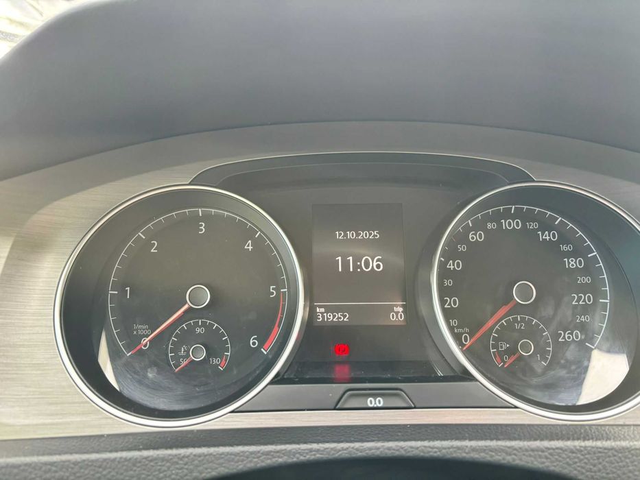 Vand Volkswagen Golf 7 Variant(Break) - 2.0 TDI DSG - 2013