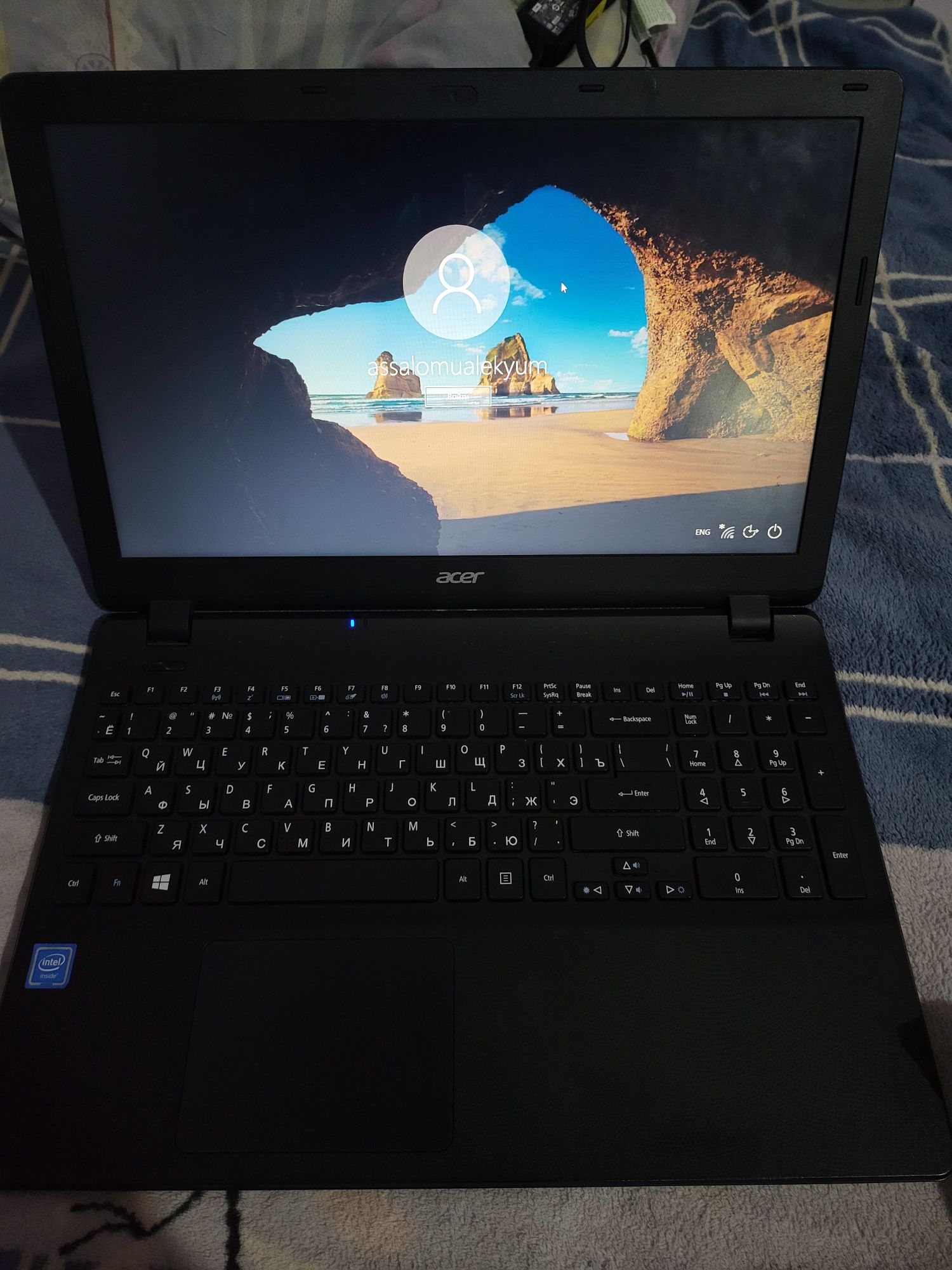 Acer noutbuk sotiladi