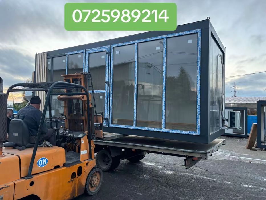 Container modular cu vitrina si riflaj de lemn