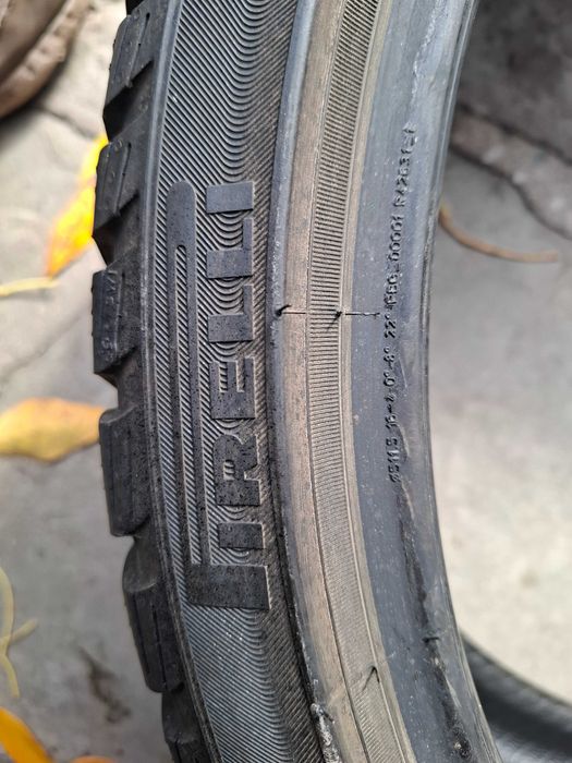 4 Зимни гуми Пирели 235/35/20 ДОТ21 (безплатно поставяне)