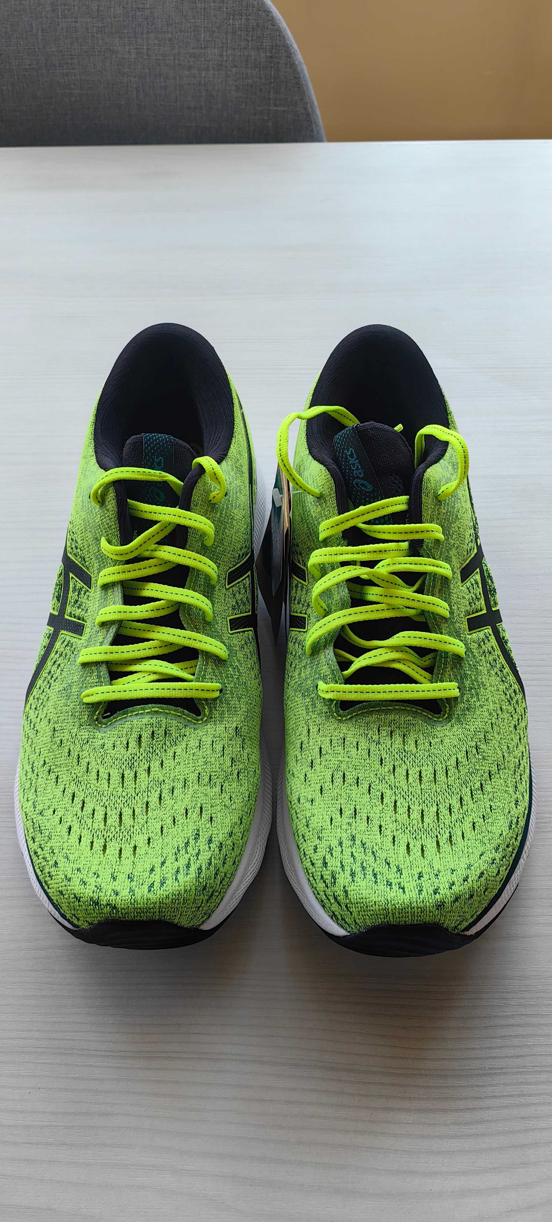 Asics Nimbus 24 .