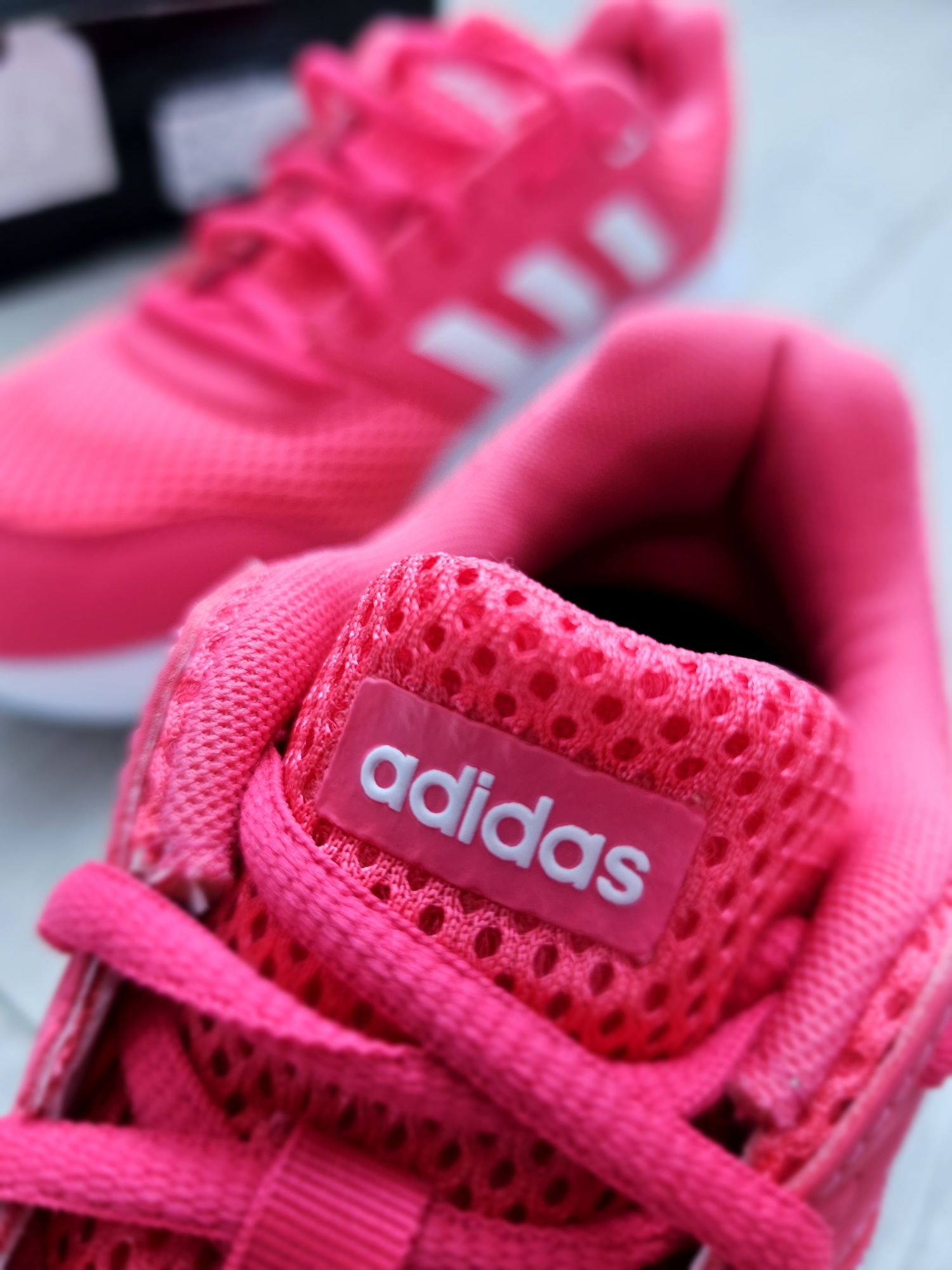 Розови дамски маратонки адидас/ adidas размер 36 2/3
