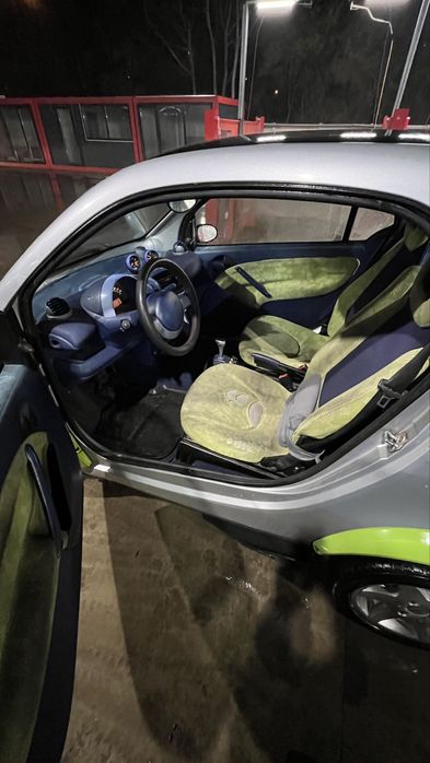 Vand smart nu in perfecta stare si pretențioși