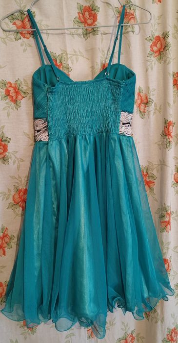 Rochie elegantă pentru evenimente